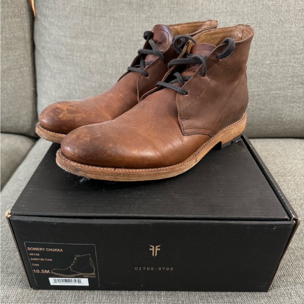 Frye Men’s Bowery Chukka (with Original Box) in Tan Color (size 10.5M)